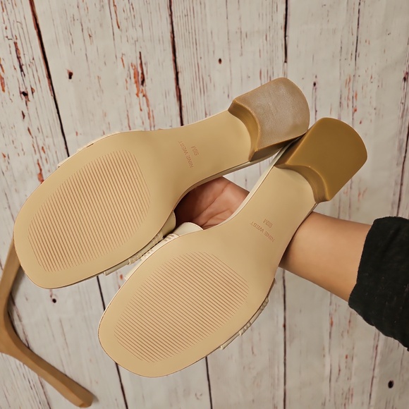 NWOT  Nine West Women's Garta Buckle Slide Sandals Size 9.5 - Picture 12 of 14